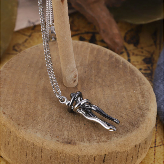 Couple Hugging Pendant Necklace