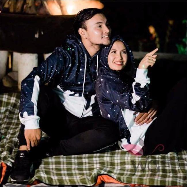 Paint The Sky With... Paint - Hoodie (Unisex)